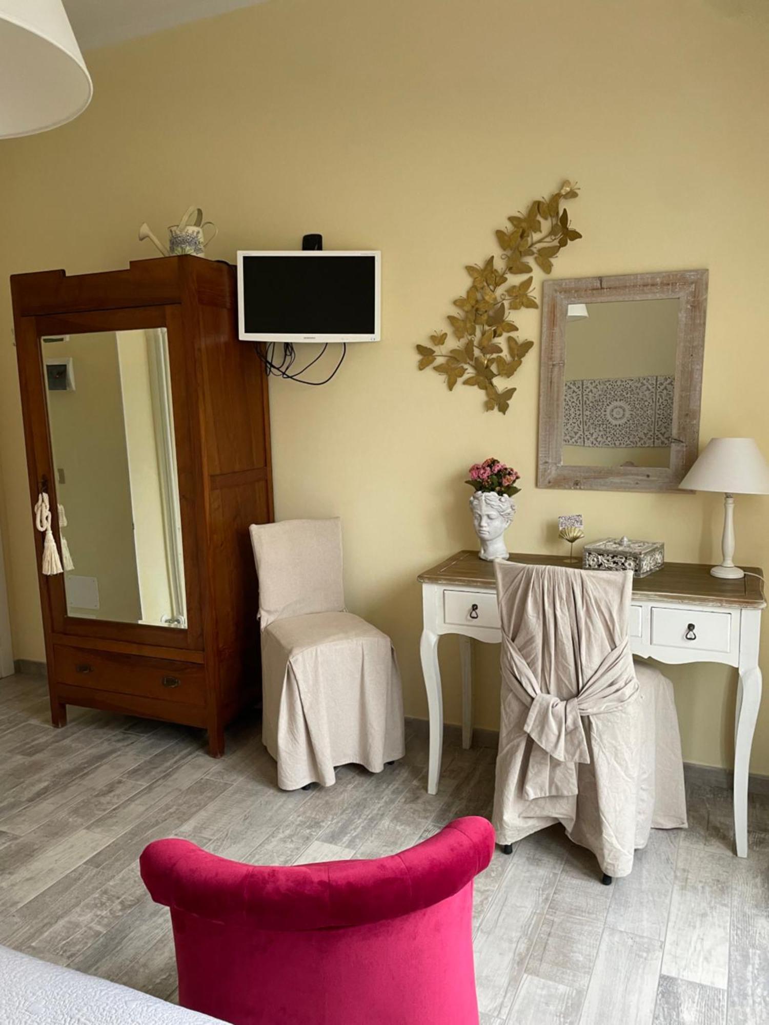 Annali Casa Vacanze - Shabby Style Nella Natura لا سبيتسْيا المظهر الخارجي الصورة